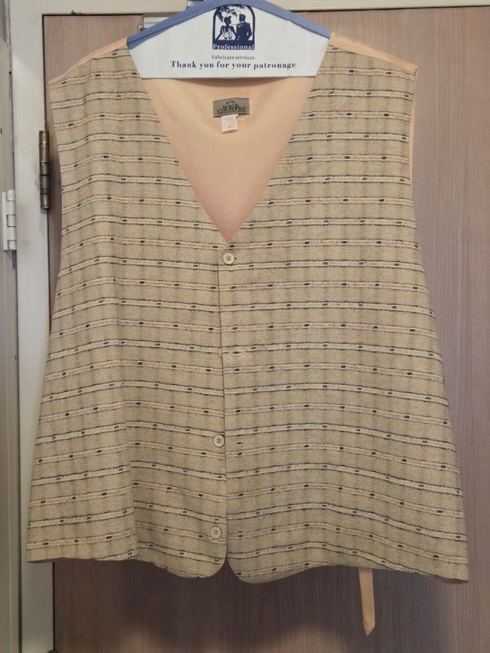 GENTLY USED, VINTAGE, CANADIAN MADE, BACK COUNTRY CASUAL VEST, 5XT!!!